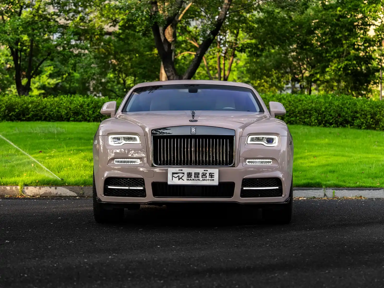 Фото 2 - Rolls-Royce Wraith