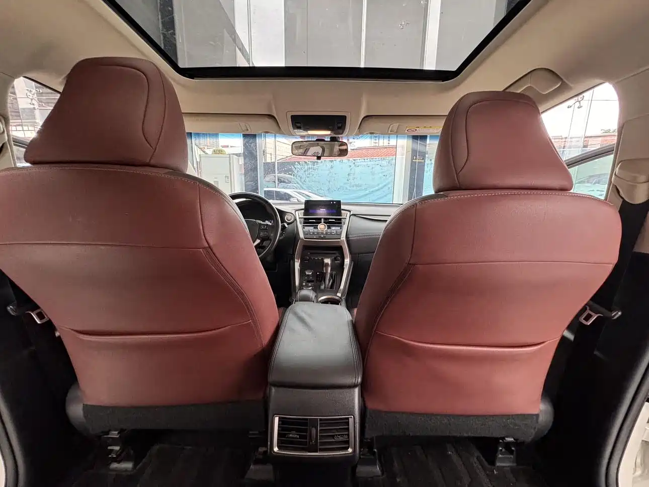 Lexus NX 2015 200t AWD F Sport фото 16