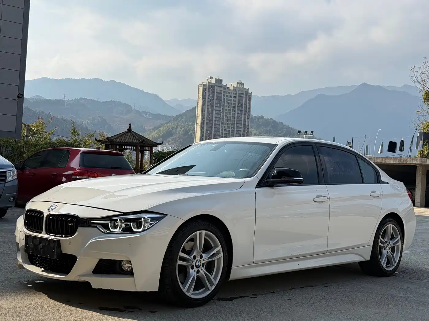BMW 3 Series 2019 320Li M Luxury Package