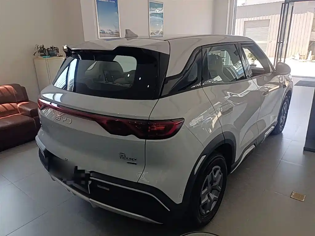BYD Yuan UP 2025 Smart Drive Edition 401KM Vitality Version фото 7
