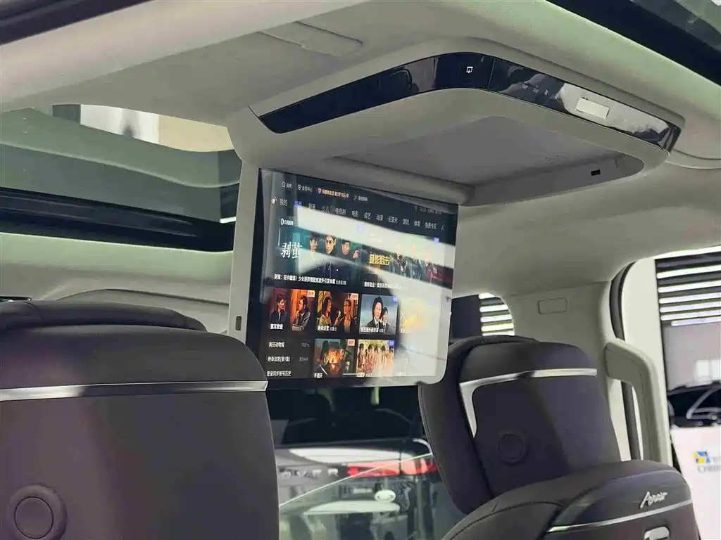 Buick Century 2025 2.0T 6-Seater World Edition фото 6