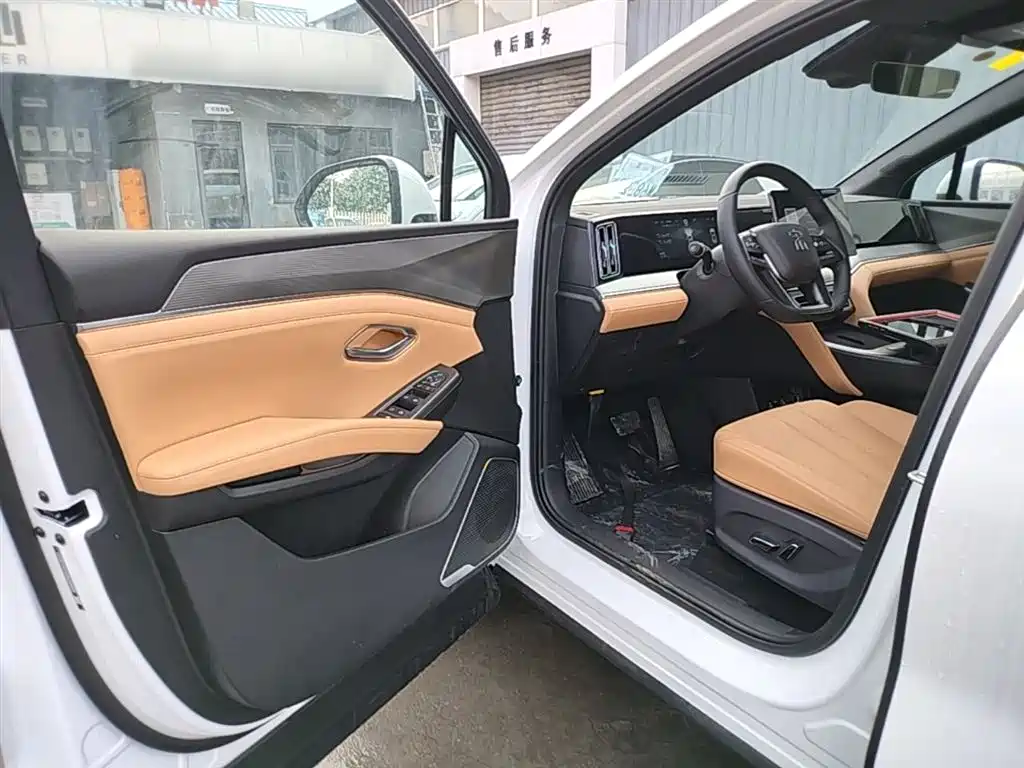 BYD Song L DM-i 2025 Model Smart Drive Edition 112km Leading Type фото 16