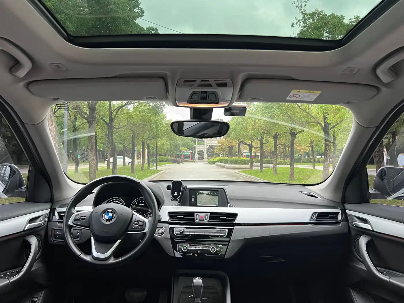 BMW X1 2019 sDrive20Li Leading Model фото 10