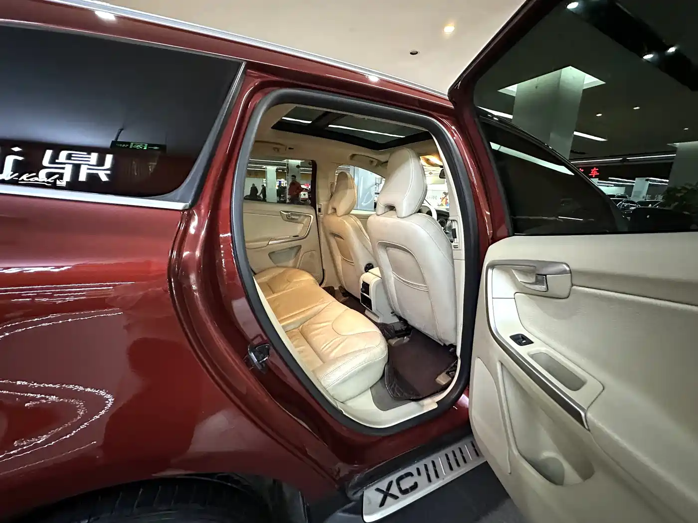 Photo 20 - Volvo XC60 (Import)