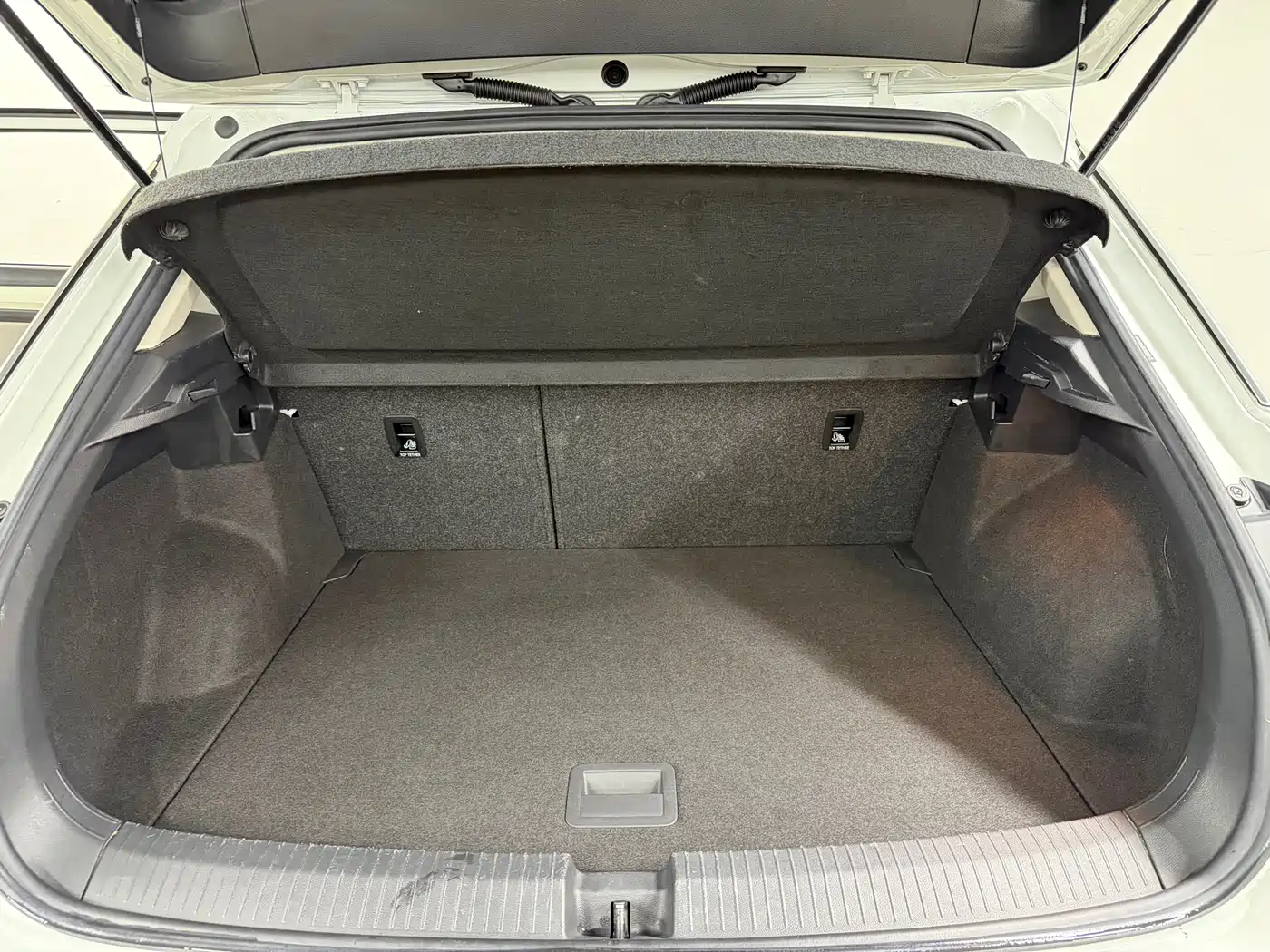 Volkswagen T-ROC 2023 280TSI DSG 2WD Time Edition фото 14