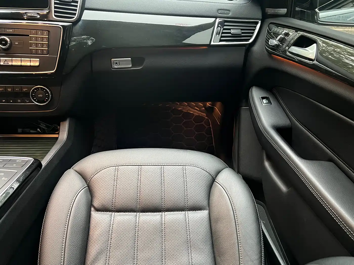 Mercedes-Benz GLS 2017 GLS 400 4MATIC Dynamic фото 14