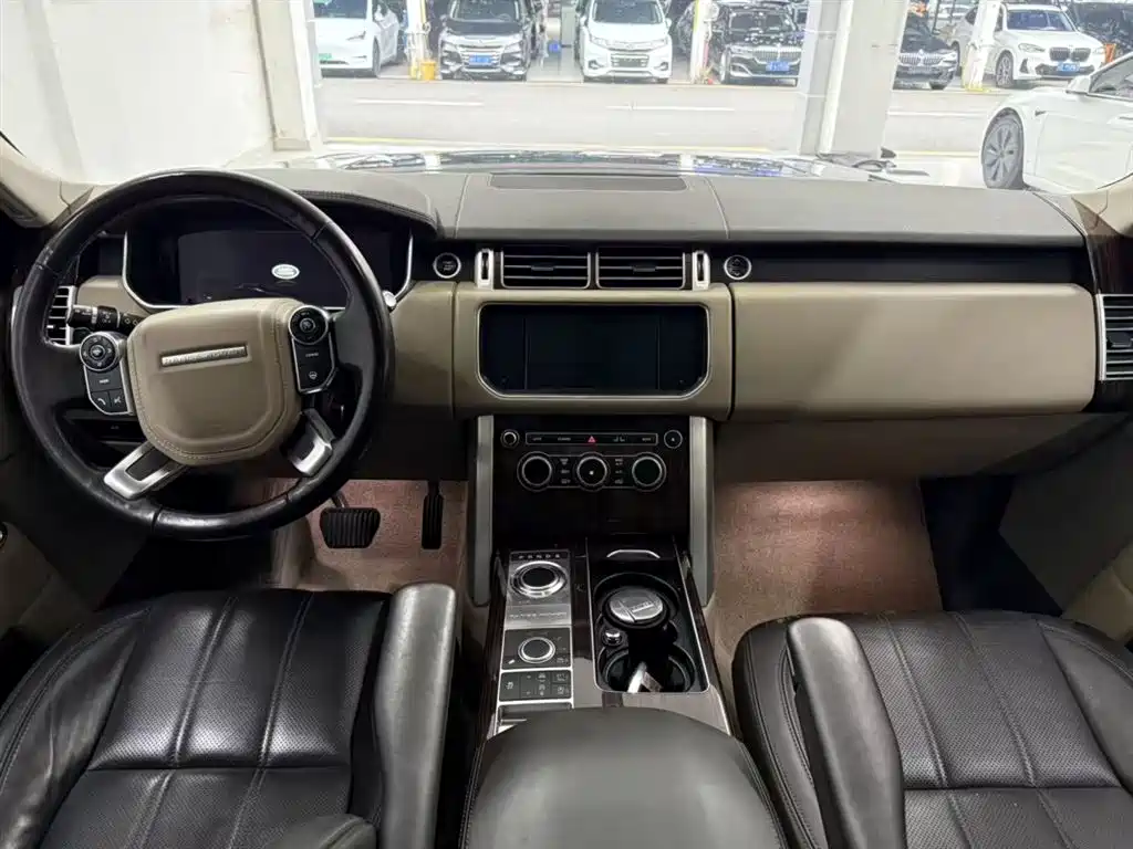 Land Rover Range Rover 2015 3.0 TDV6 Vogue фото 6