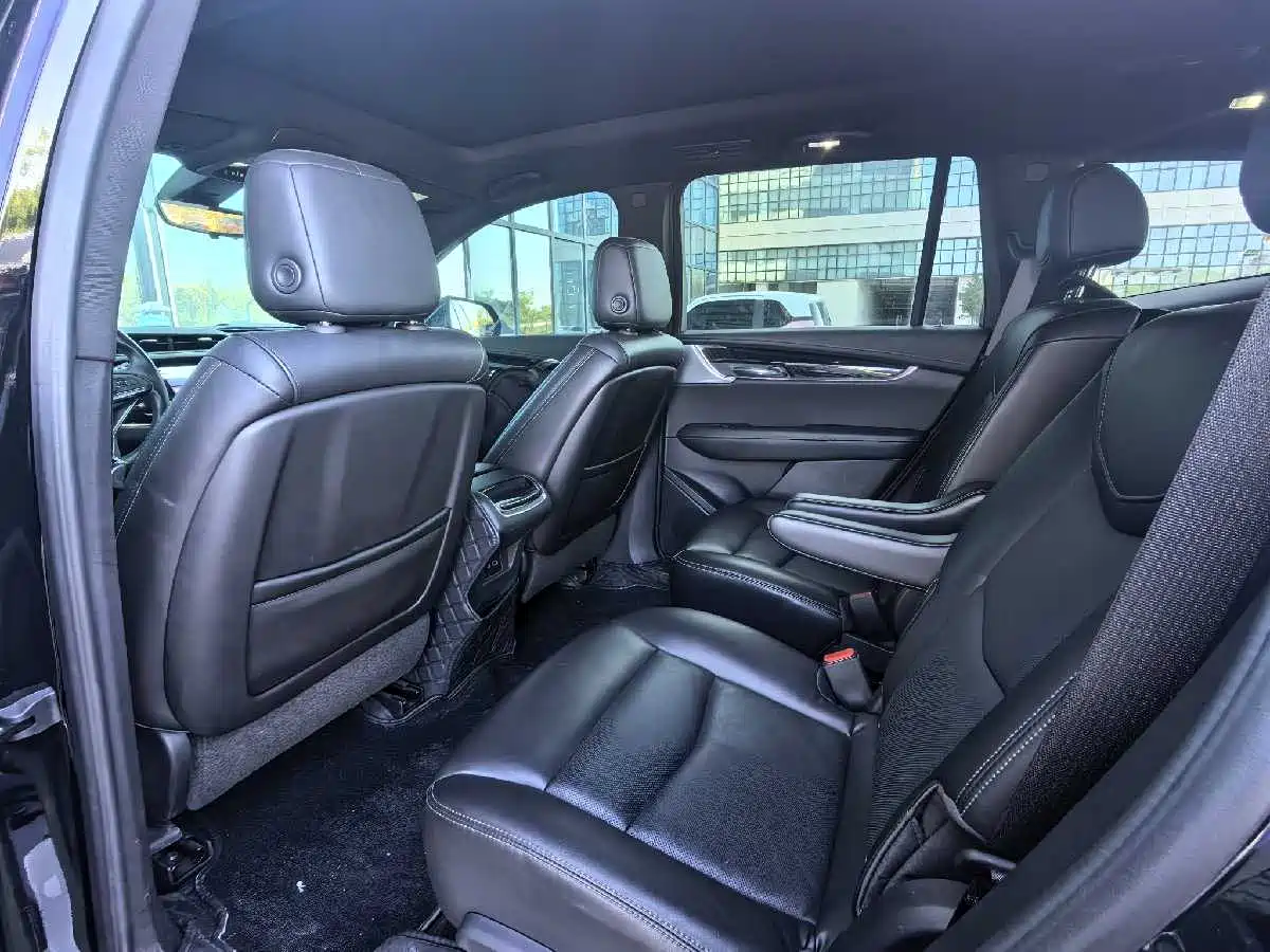 Cadillac XT6 2022 2.0T 6-Seater 4WD Luxury Edition фото 12