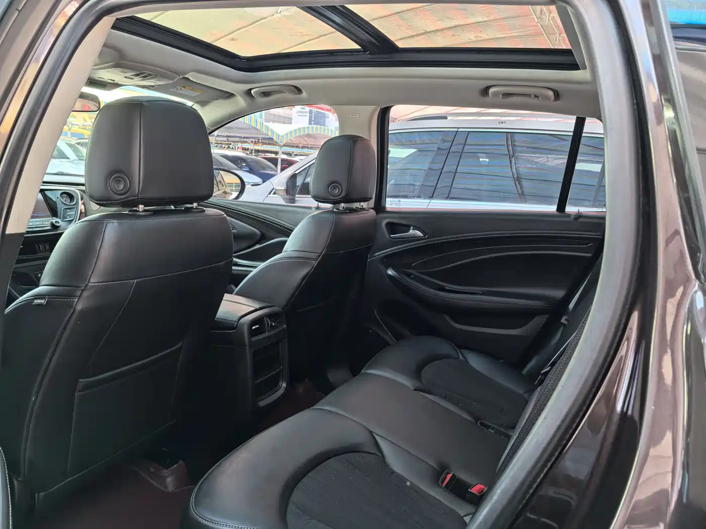 Buick Envision Plus 2020 20T FWD Leading фото 9