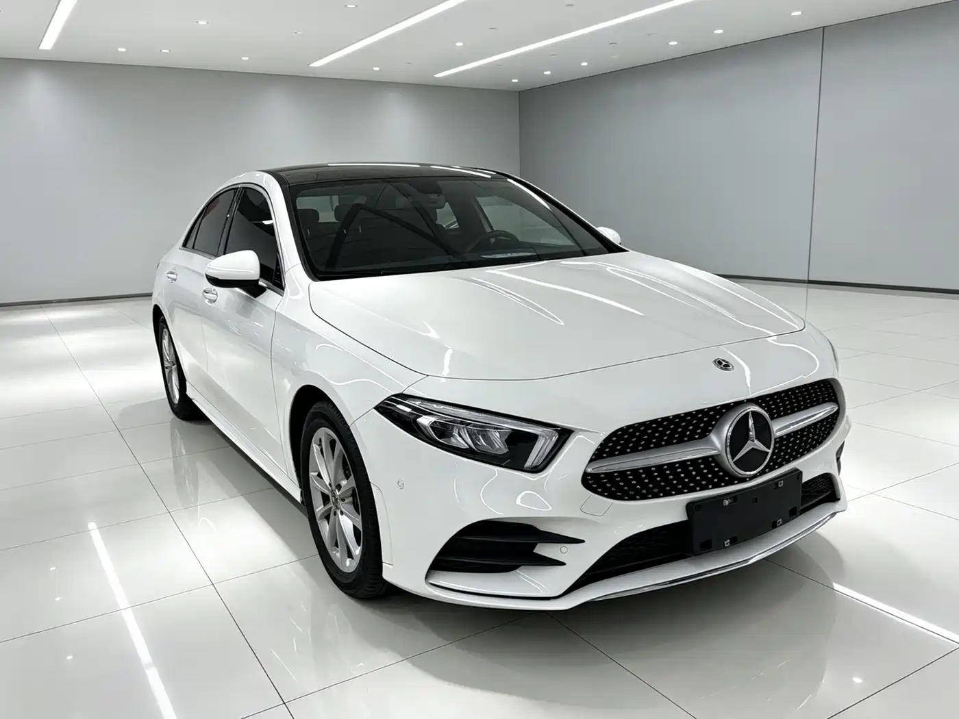 Mercedes-Benz A-Class 2020 Facelift A 200 L Sport Sedan Fashion фото 2