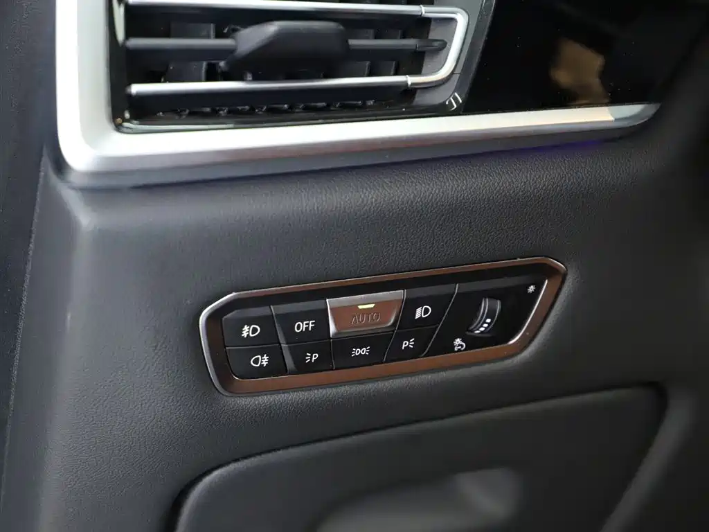 BMW X7 2019 xDrive40i Executive M Sport Package фото 14