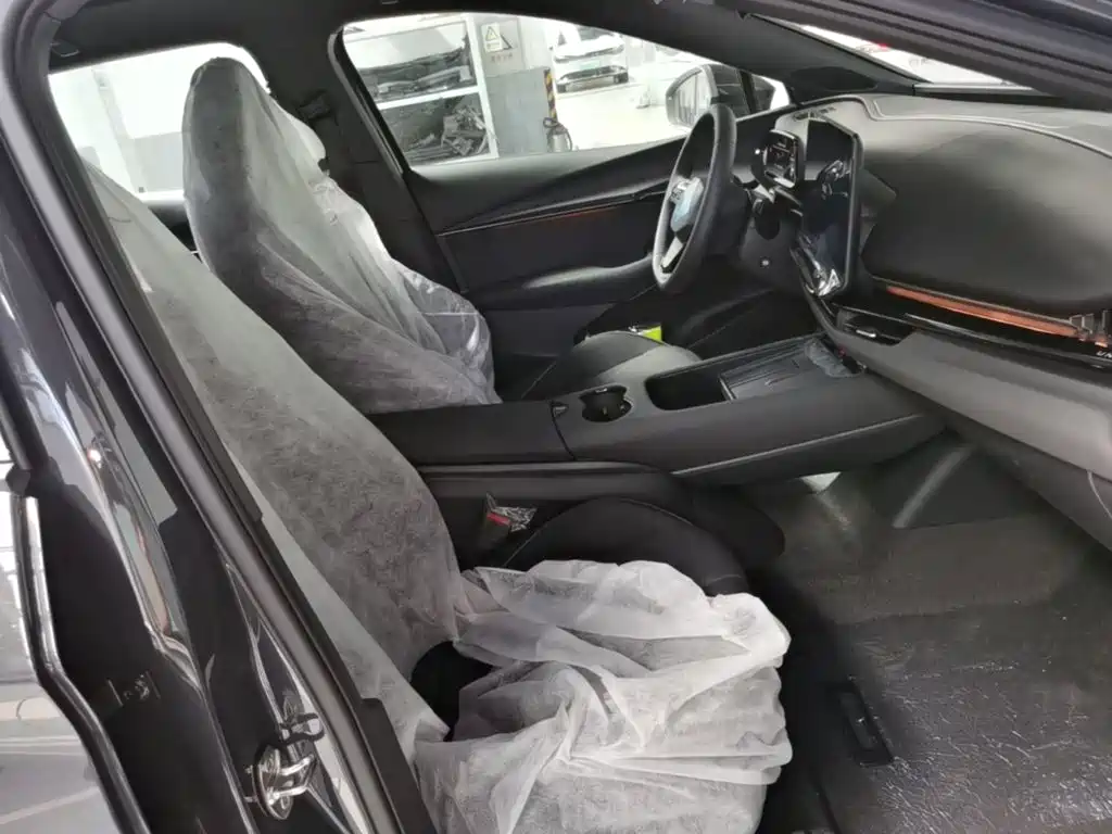 Volkswagen Unique 06 2026 2025 Pure
