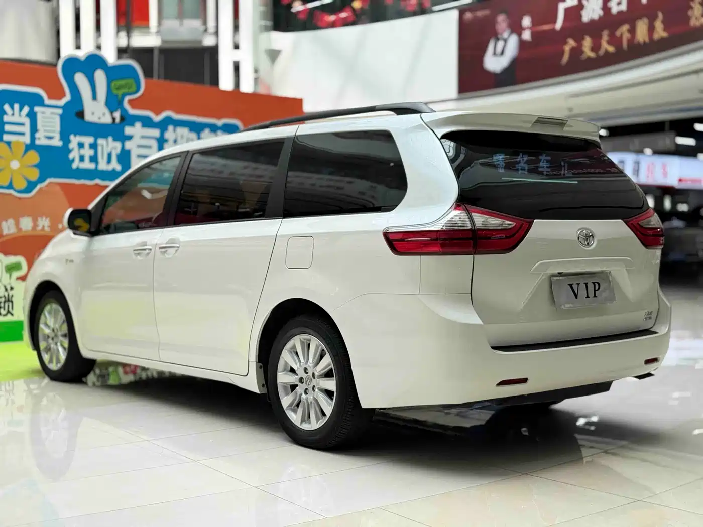 Toyota Sienna 2015 3.5L 4WD L фото 7