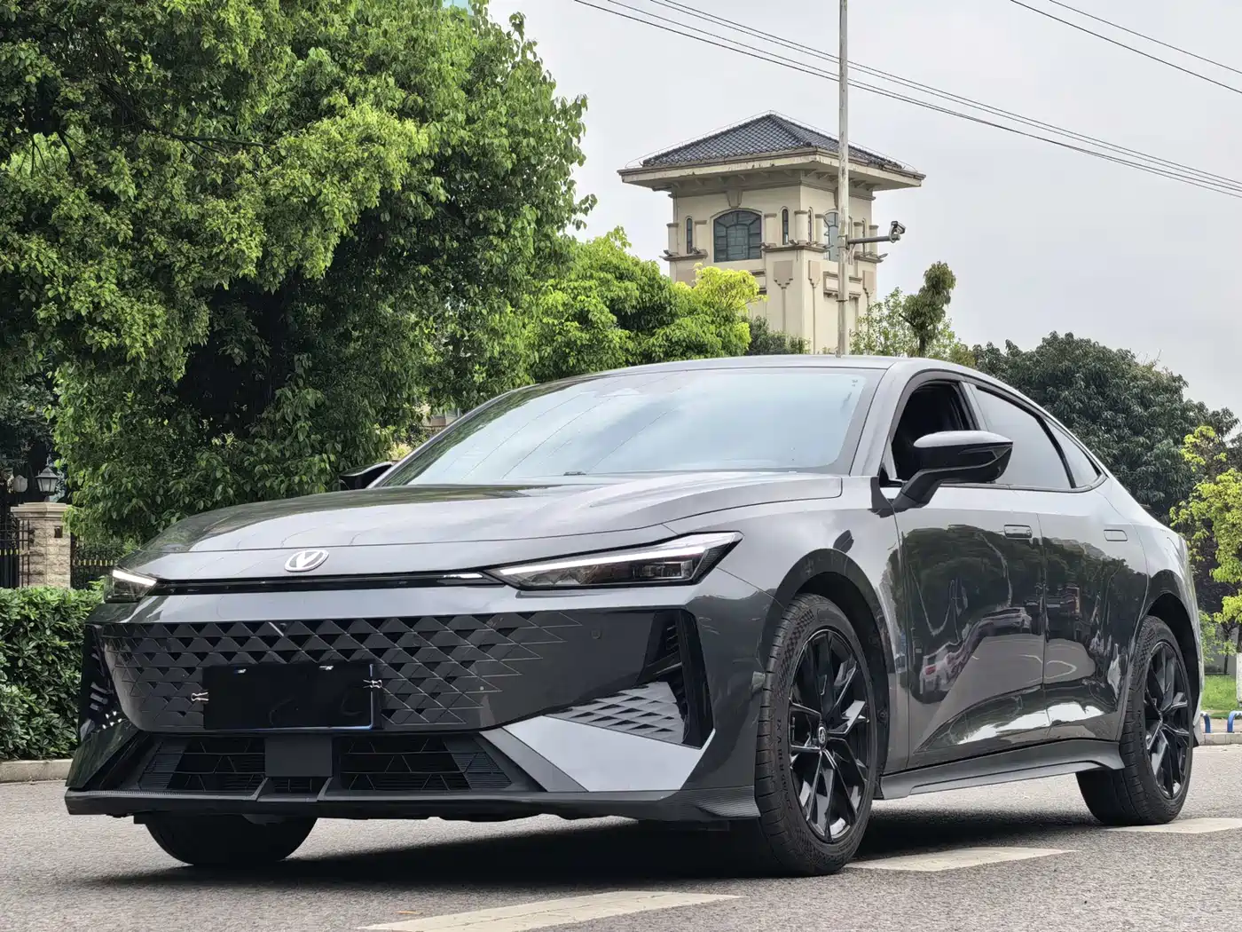 CHANGAN UNI-V