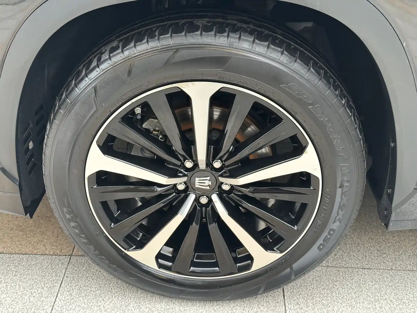 Toyota Crown Kluger 2022 2.5L HEV 4WD Premium Edition фото 20
