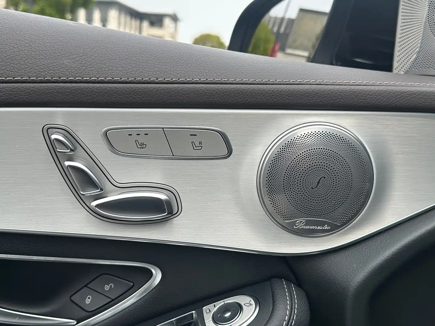 Mercedes-Benz GLC 2022 Facelift III GLC 260 L 4MATIC Dynamic фото 12