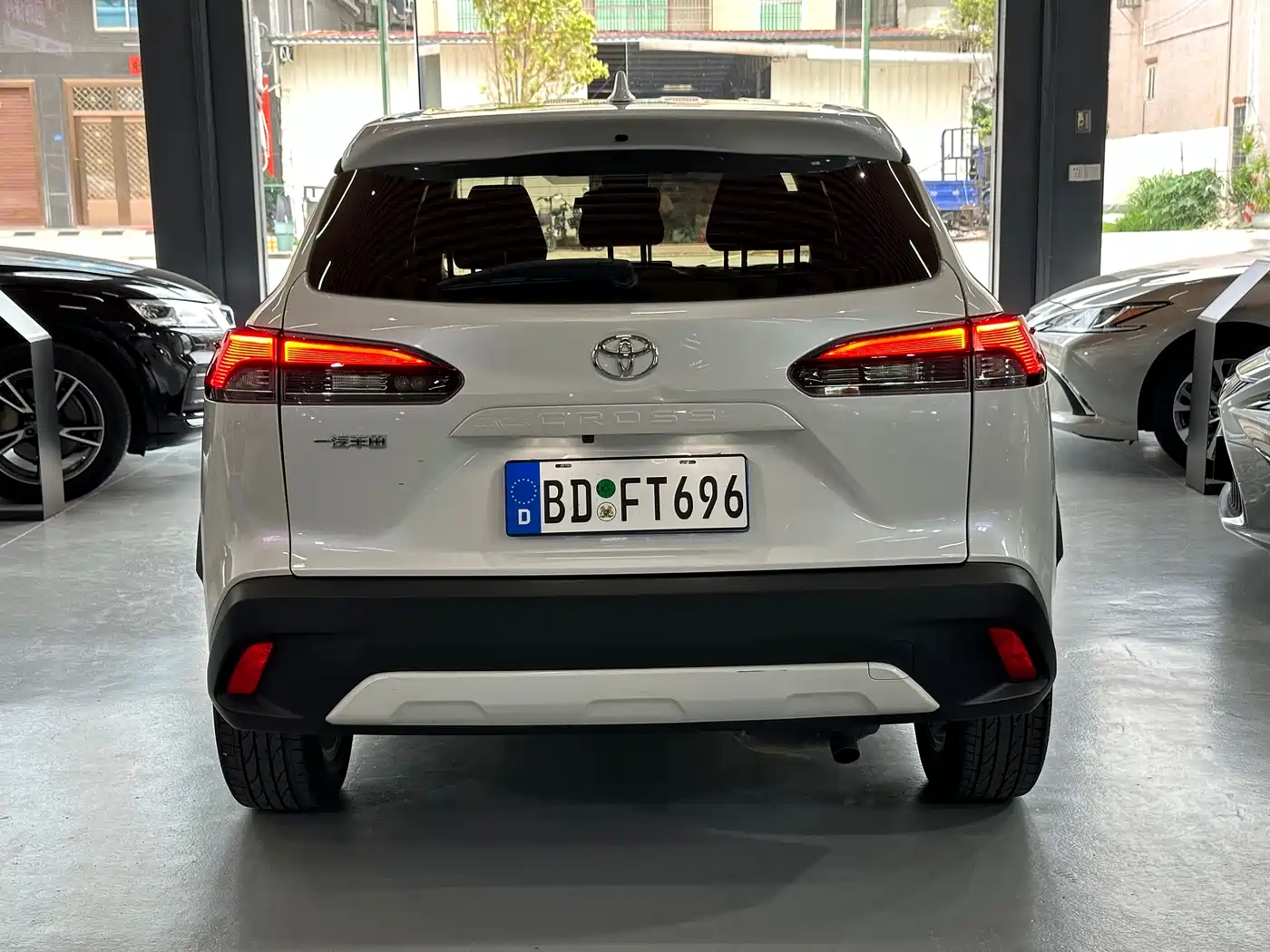 Toyota Corolla Cross 2022 2.0L Luxury Edition фото 11