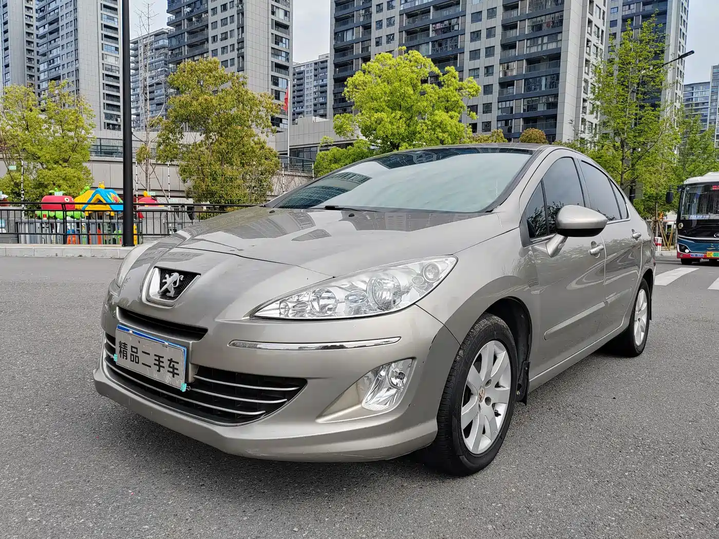Peugeot 408 2011 1.6L Automatic Comfort Edition