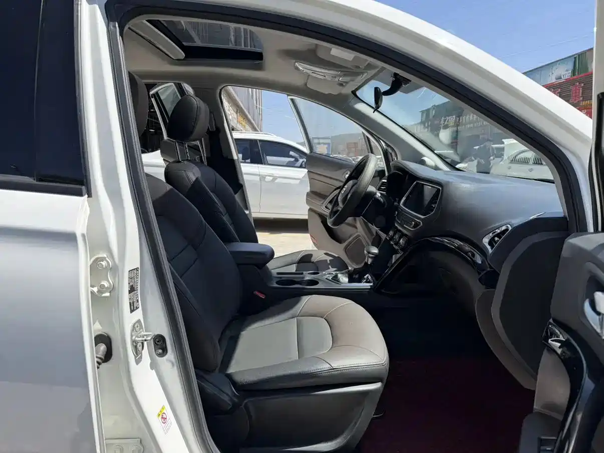 GAC Trumpchi Trumpchi GS4 2017 235T Automatic 2WD Luxury Smart Connected Edition фото 12