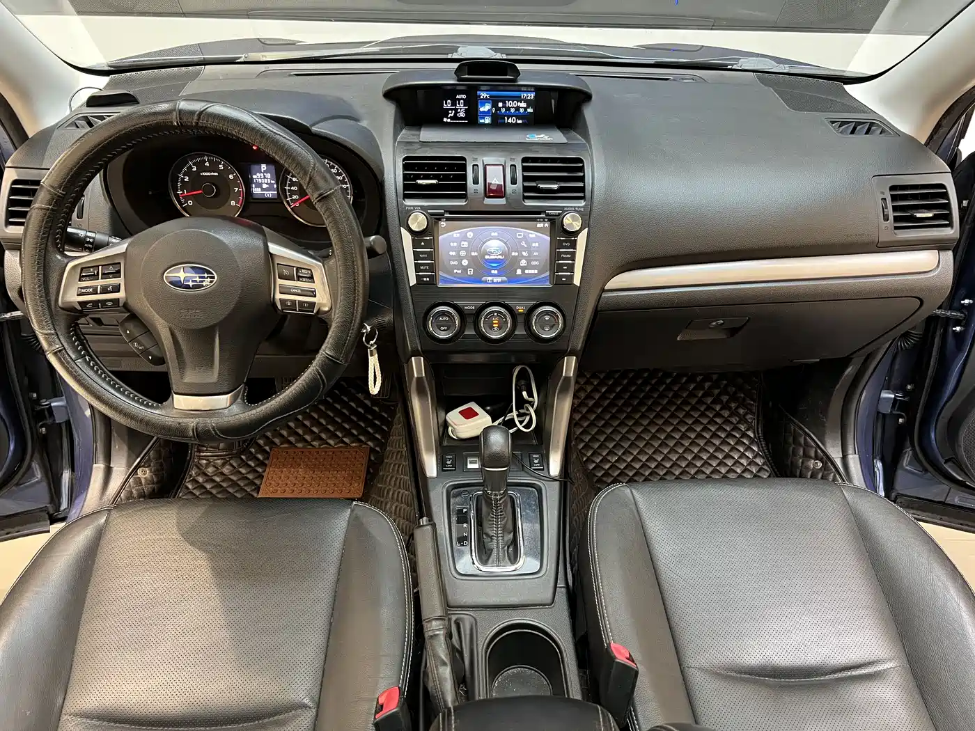 Subaru Forester 2013 2.5i Automatic Luxury Edition фото 11