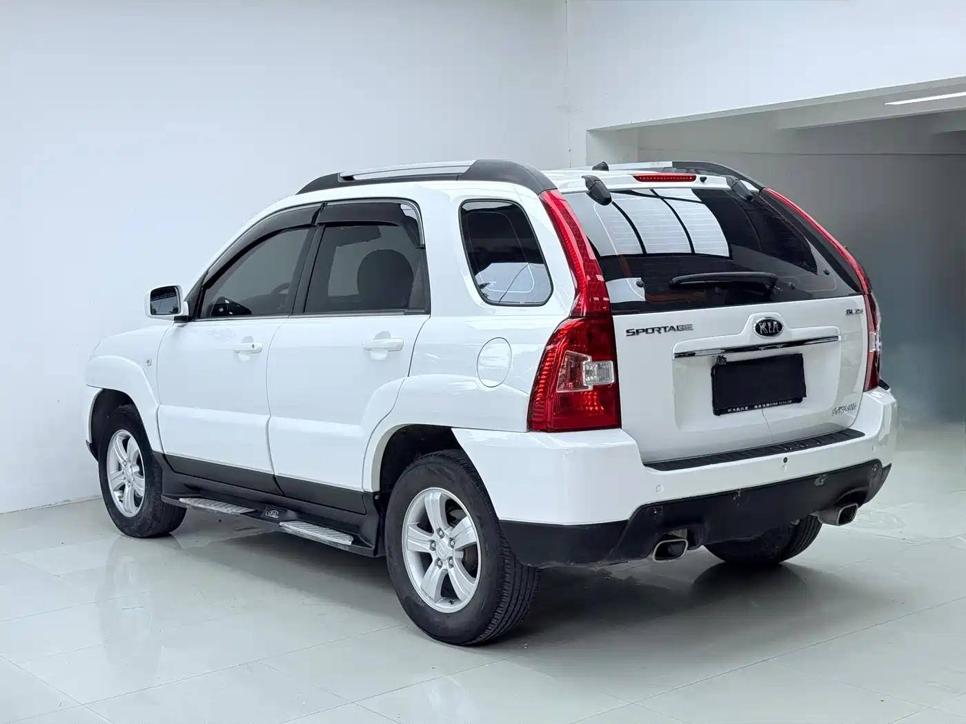 Kia Sportage 2012 2.0L Automatic 2WD GL фото 11