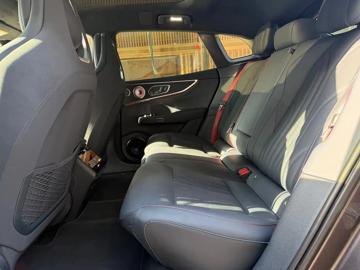 ZEEKR EXTREME KRYPTON 001