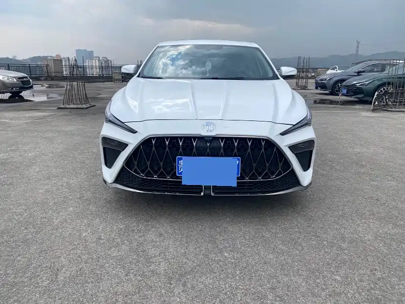 MG 5 Scorpio 2022 1.5T Trophy Sport Luxury Edition