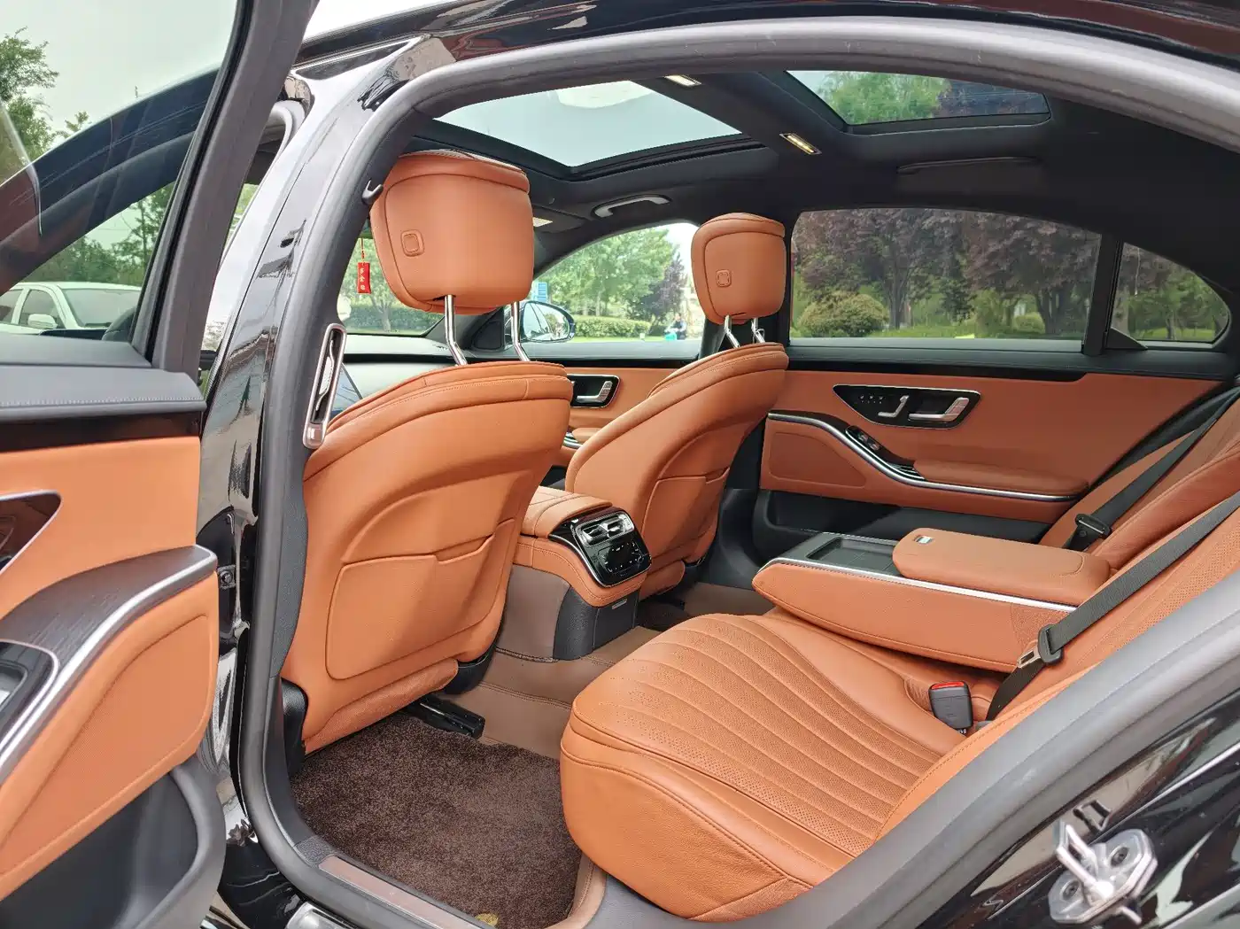 Mercedes-Benz S-Class 2024 S 400 L Business Edition фото 10