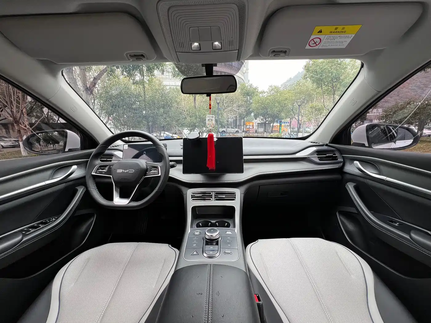 BYD Destroyer 05 2023 Champion Edition DM-i 120KM Premium фото 8