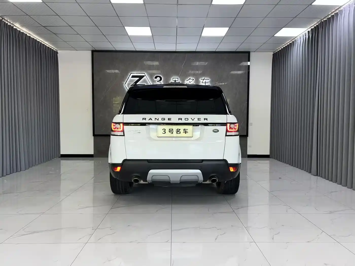 Land Rover Range Rover Sport 2017 3.0 SC V6 SE фото 2