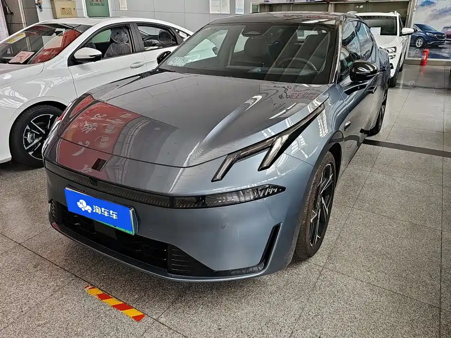 Lynk & Co 07 EM-P 2024