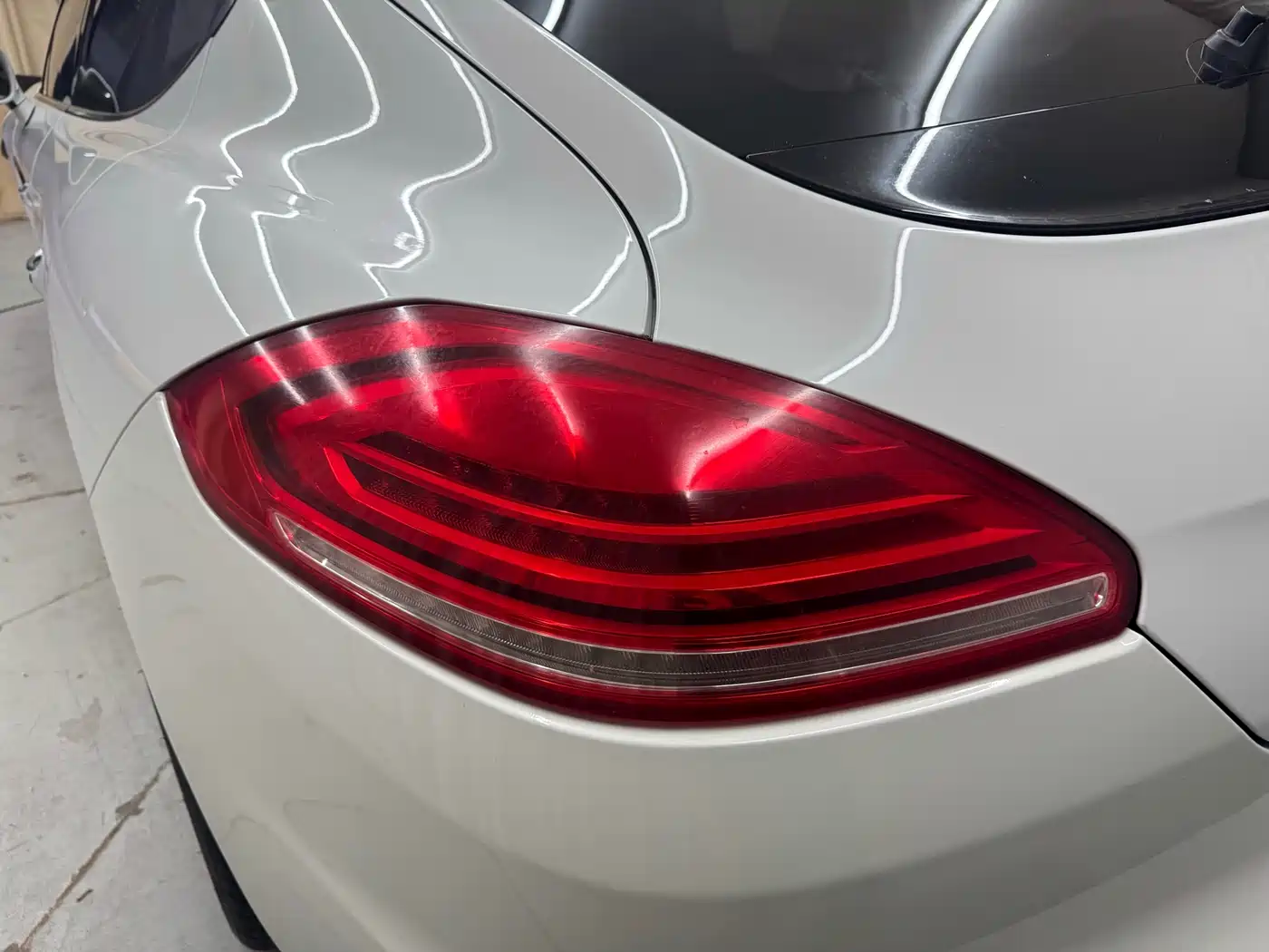 Porsche Panamera 2014 Panamera 4 3.0T фото 8