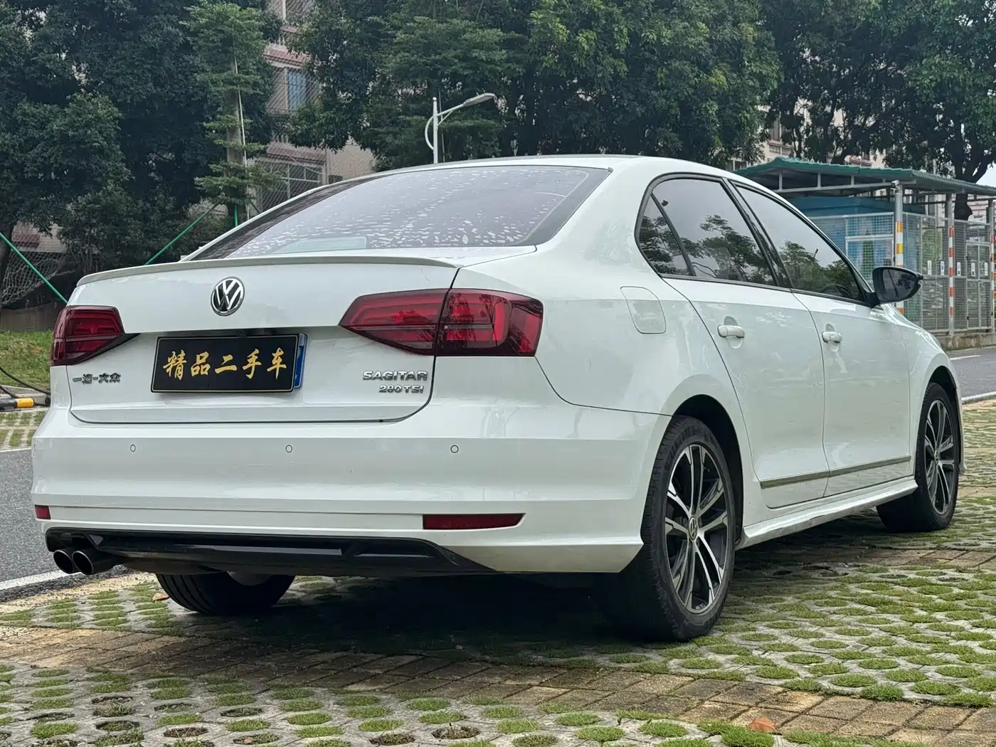 Volkswagen Sagitar 2017 280TSI Automatic R-Line фото 6