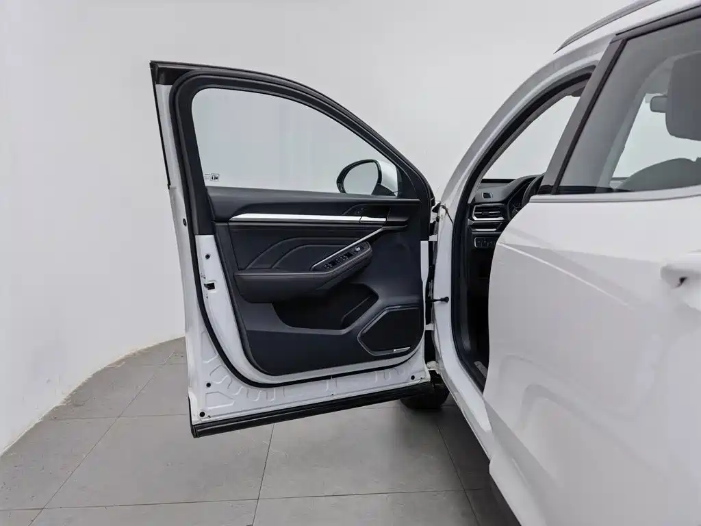 Фото 8 - Haval F5