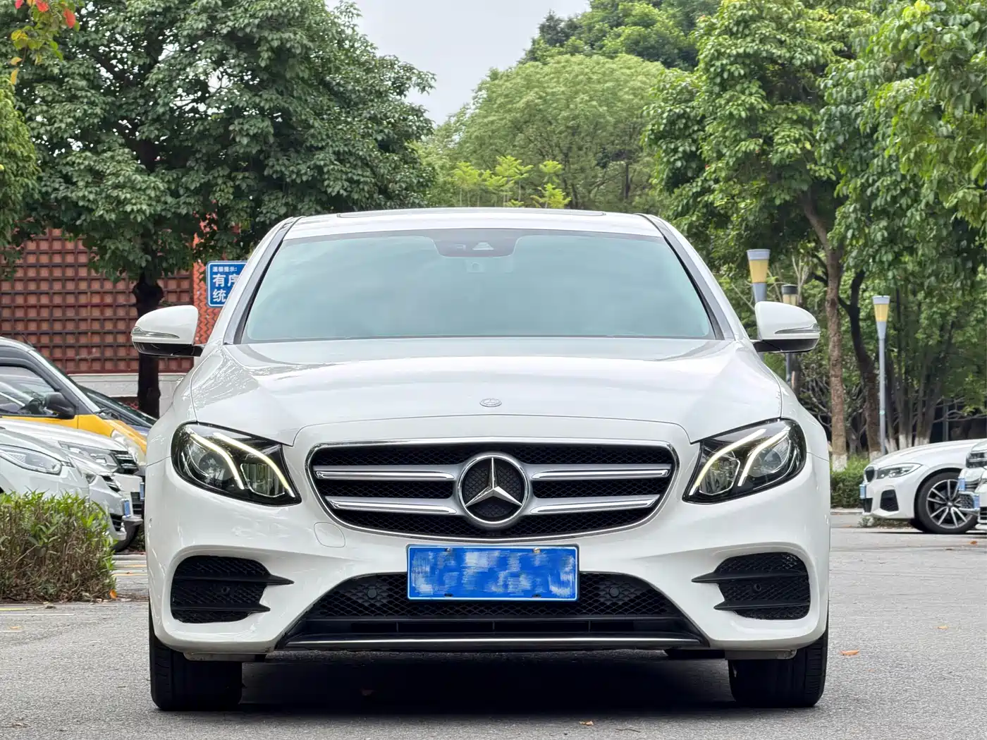 Mercedes-Benz E-Class 2016 E 200 L Sport Type фото 2