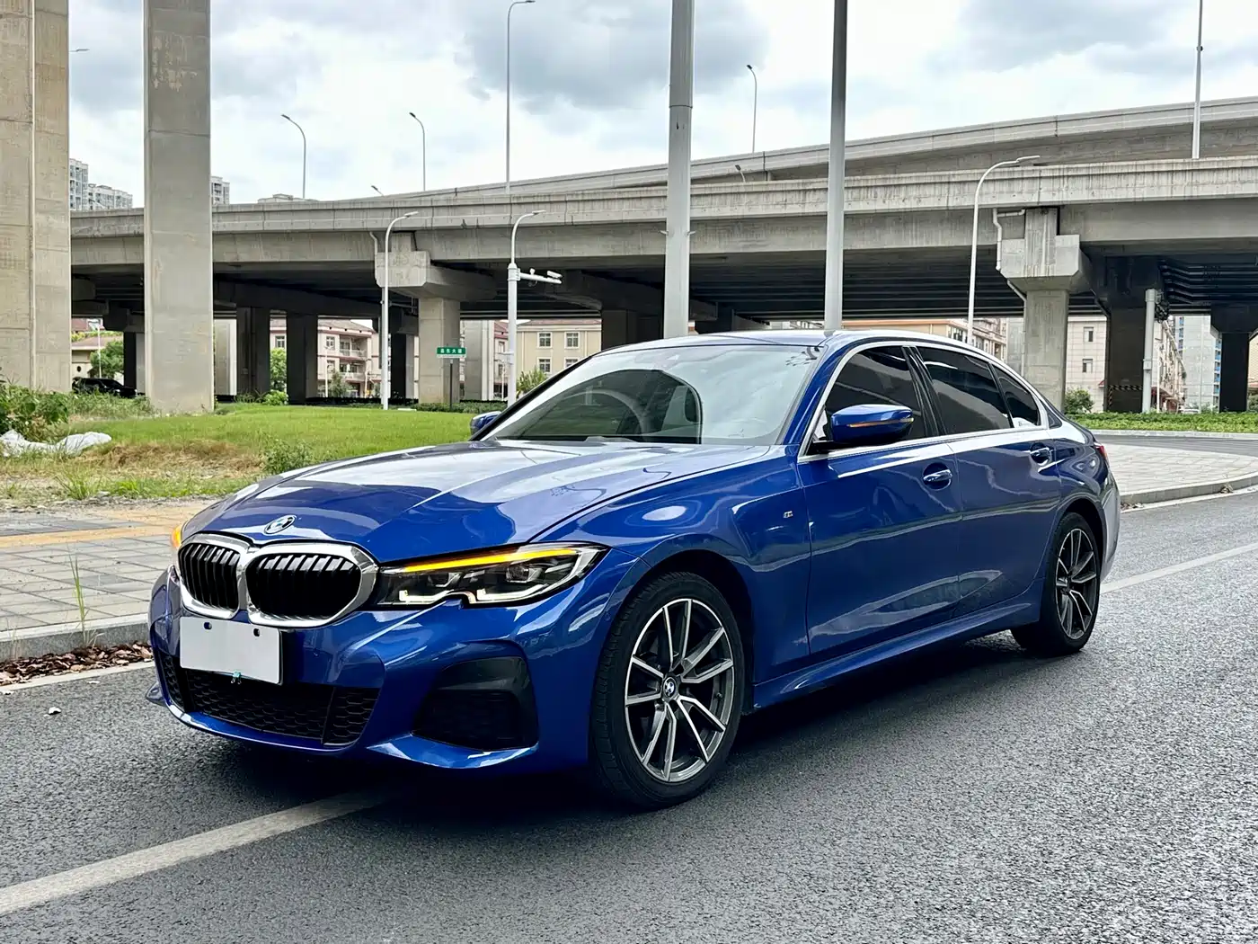 BMW 3 Series 2020 325Li M Sport Package
