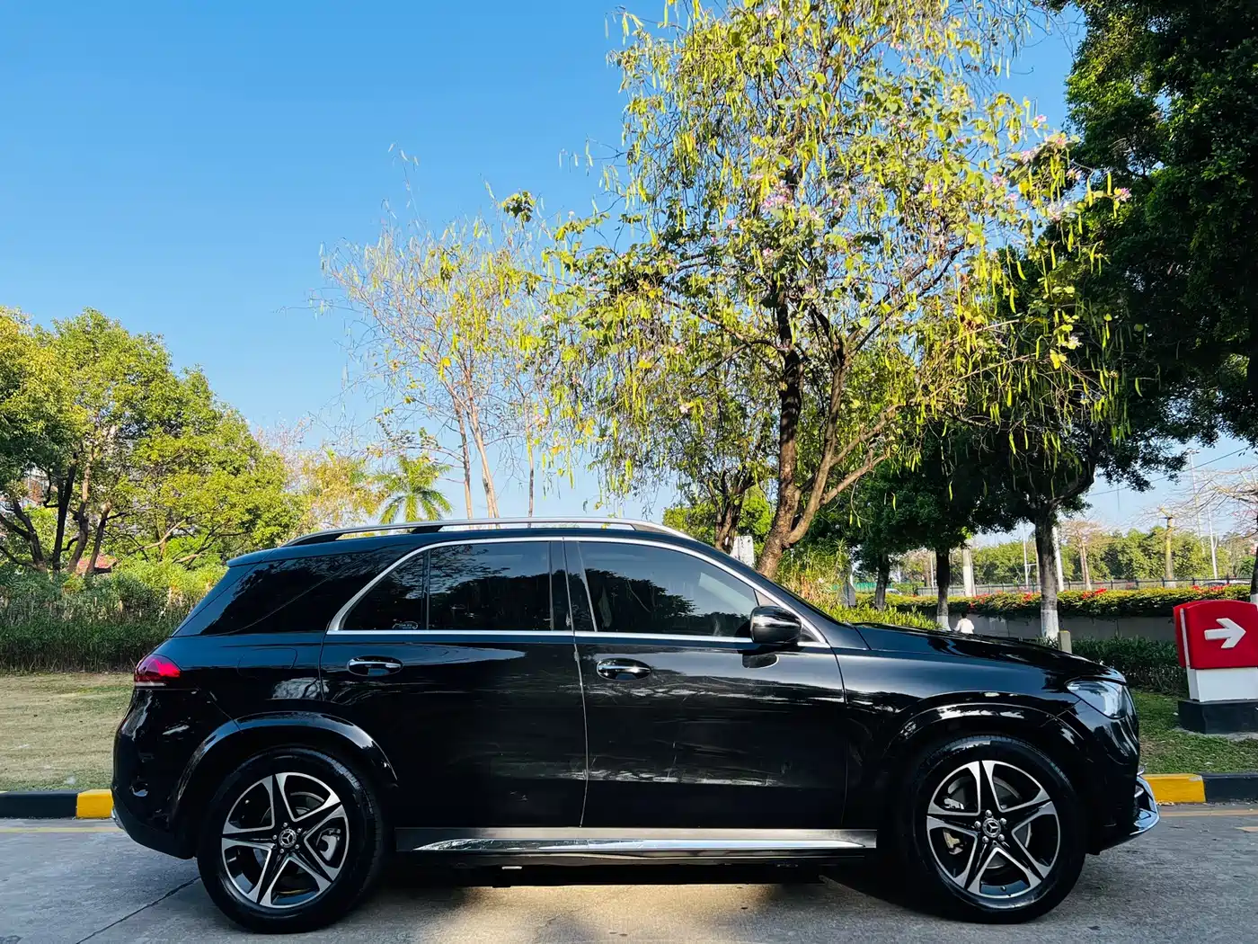 Mercedes-Benz GLE 2021 GLE 350 4MATIC Fashion фото 6