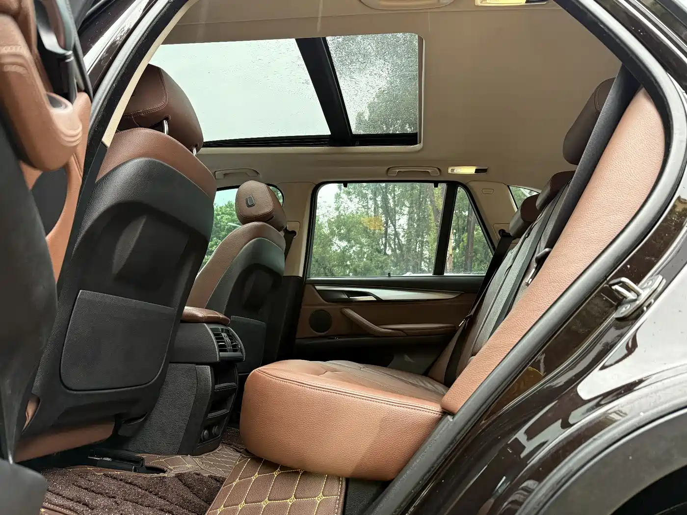 BMW X5 (Import) 2018 xDrive35i Elegant Model фото 7