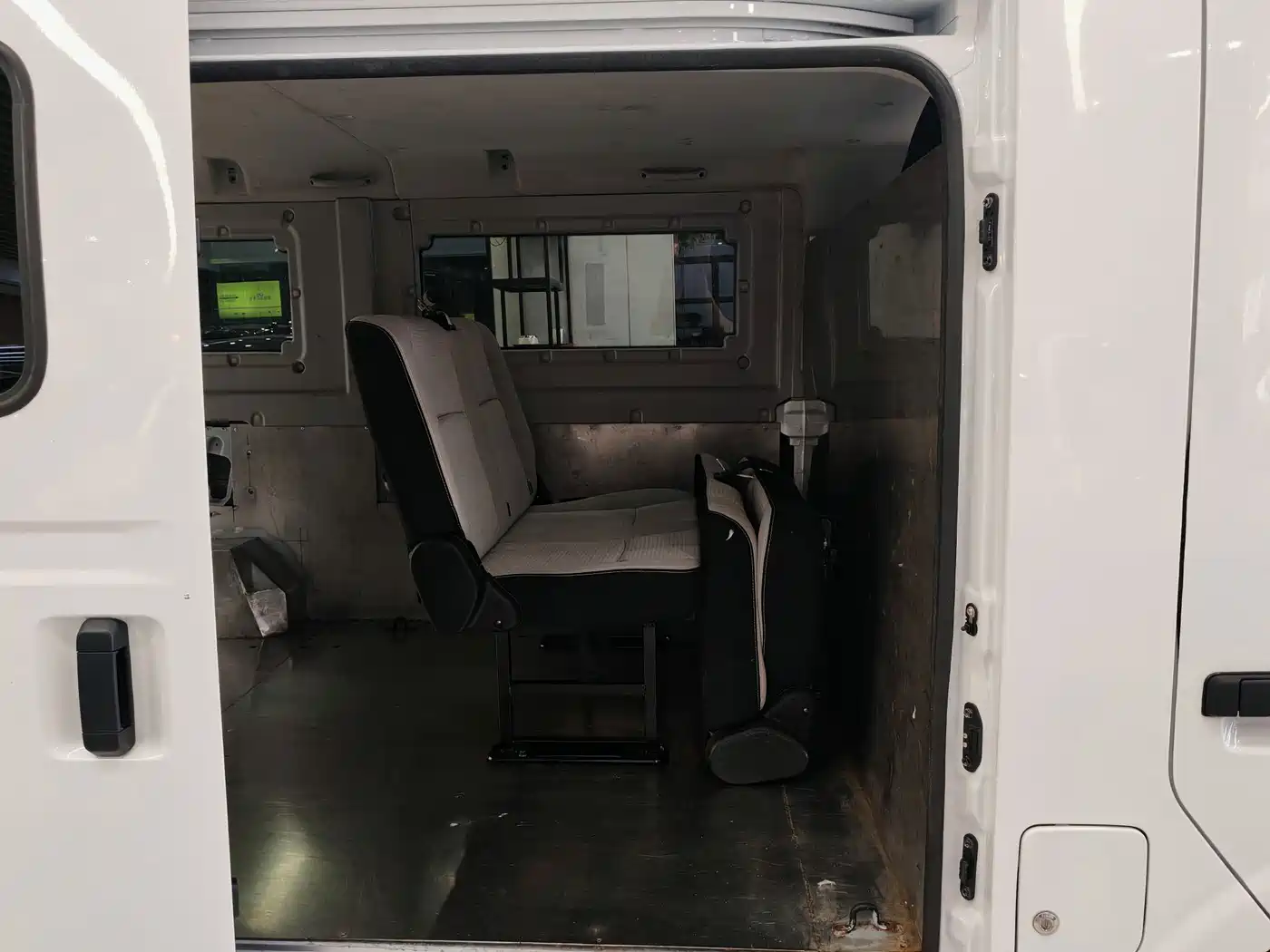 SRM Xinyuan Xinyuan E3 2025 2025 Model Fudi 310KM Utility Passenger