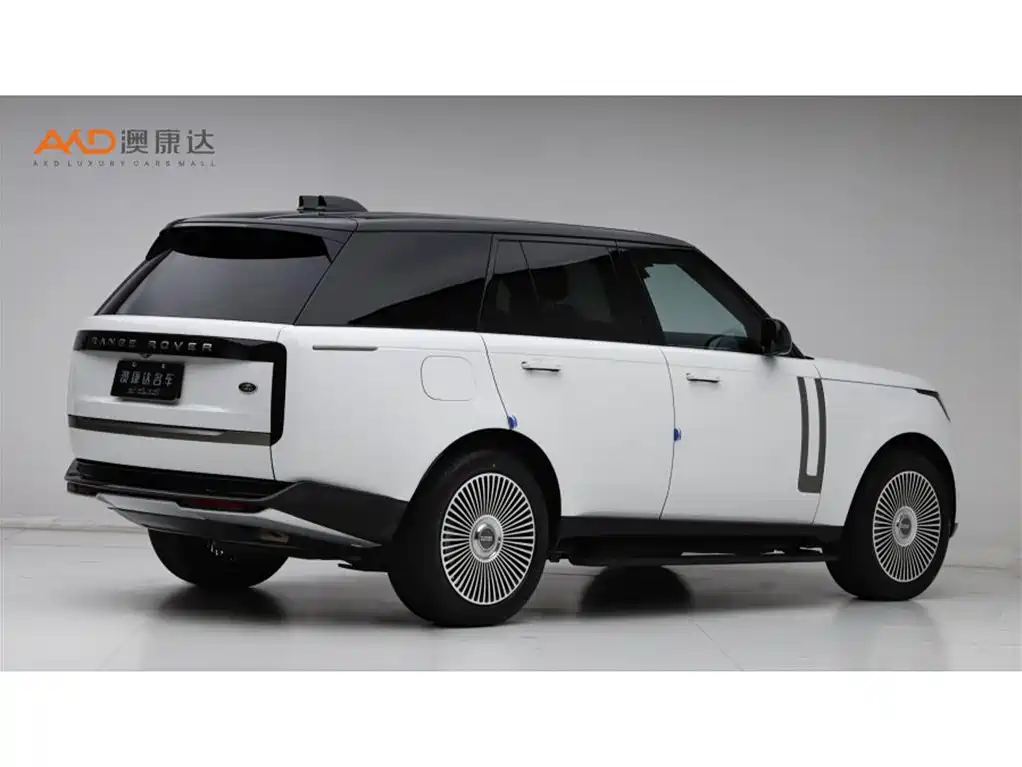 Land Rover Range Rover 2023 3.0 L6 360PS Golden Age Edition фото 3