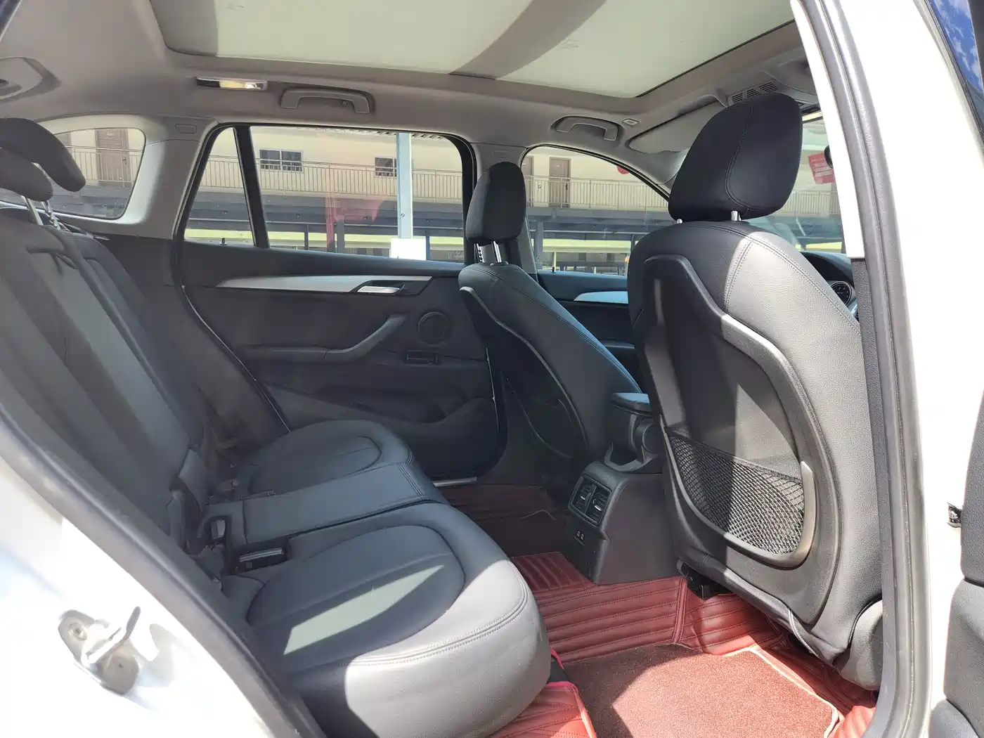 BMW X1 2019 sDrive18Li Fashion Model фото 18