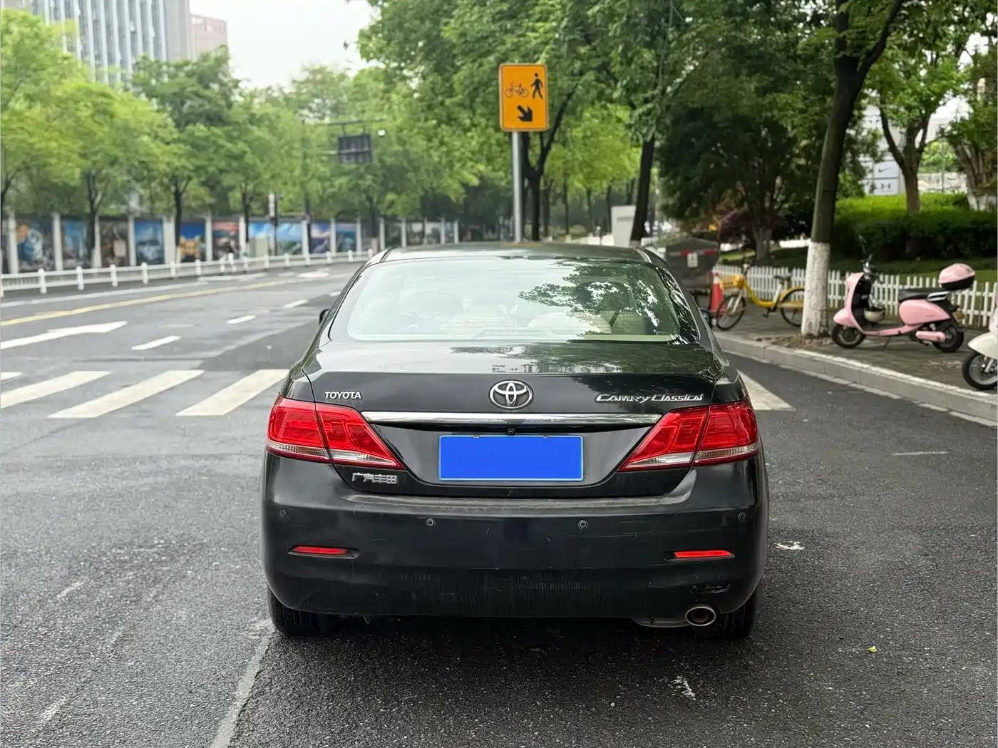 Toyota Camry 2013 200G Classic Luxury Edition фото 15
