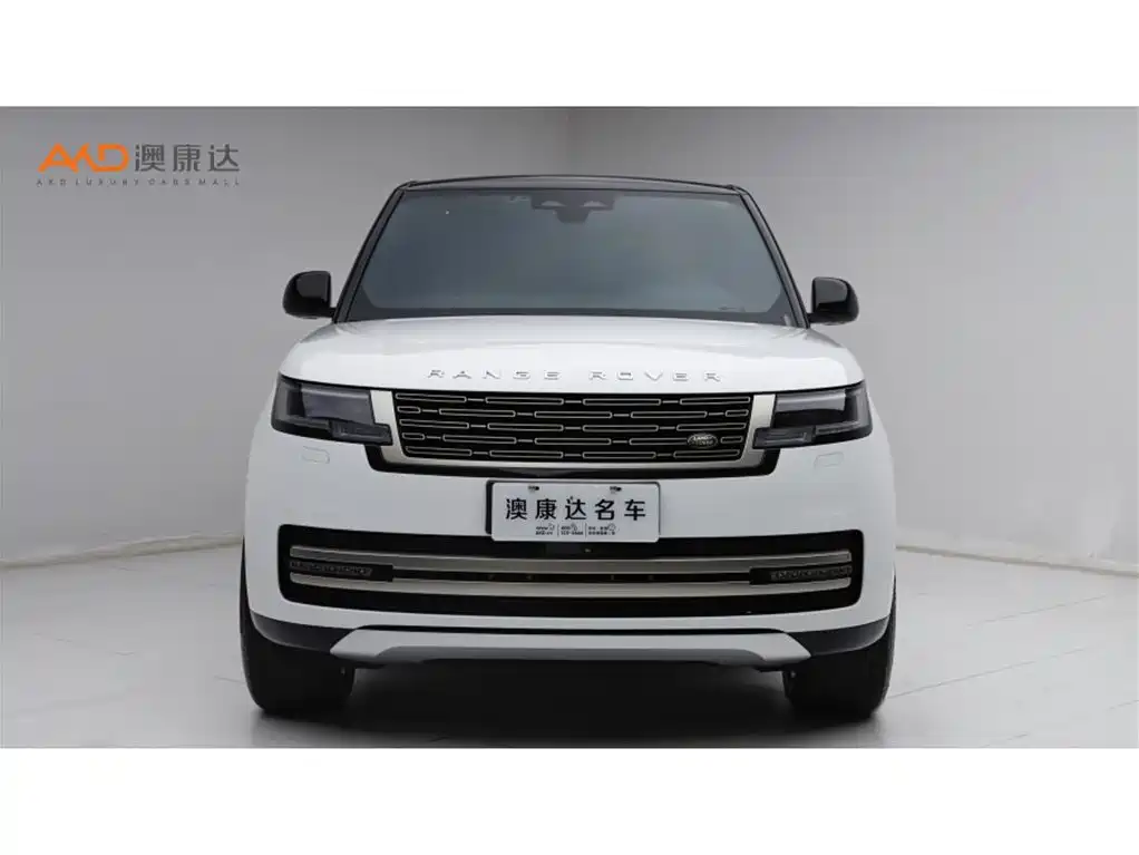 Land Rover Range Rover 2023 3.0 L6 360PS Golden Age Edition фото 2