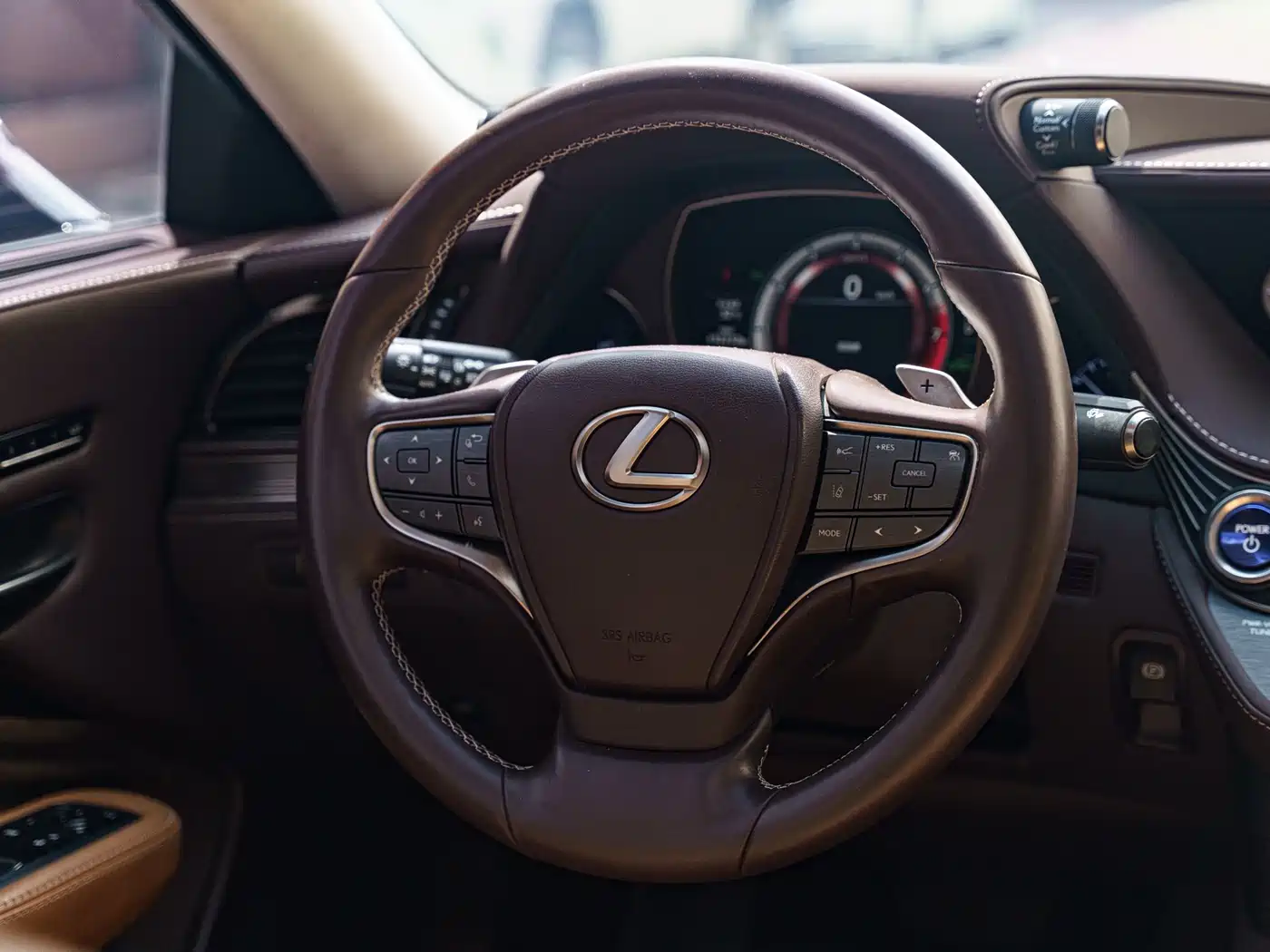 Lexus LS 2018 500h Excellence Edition China V фото 8