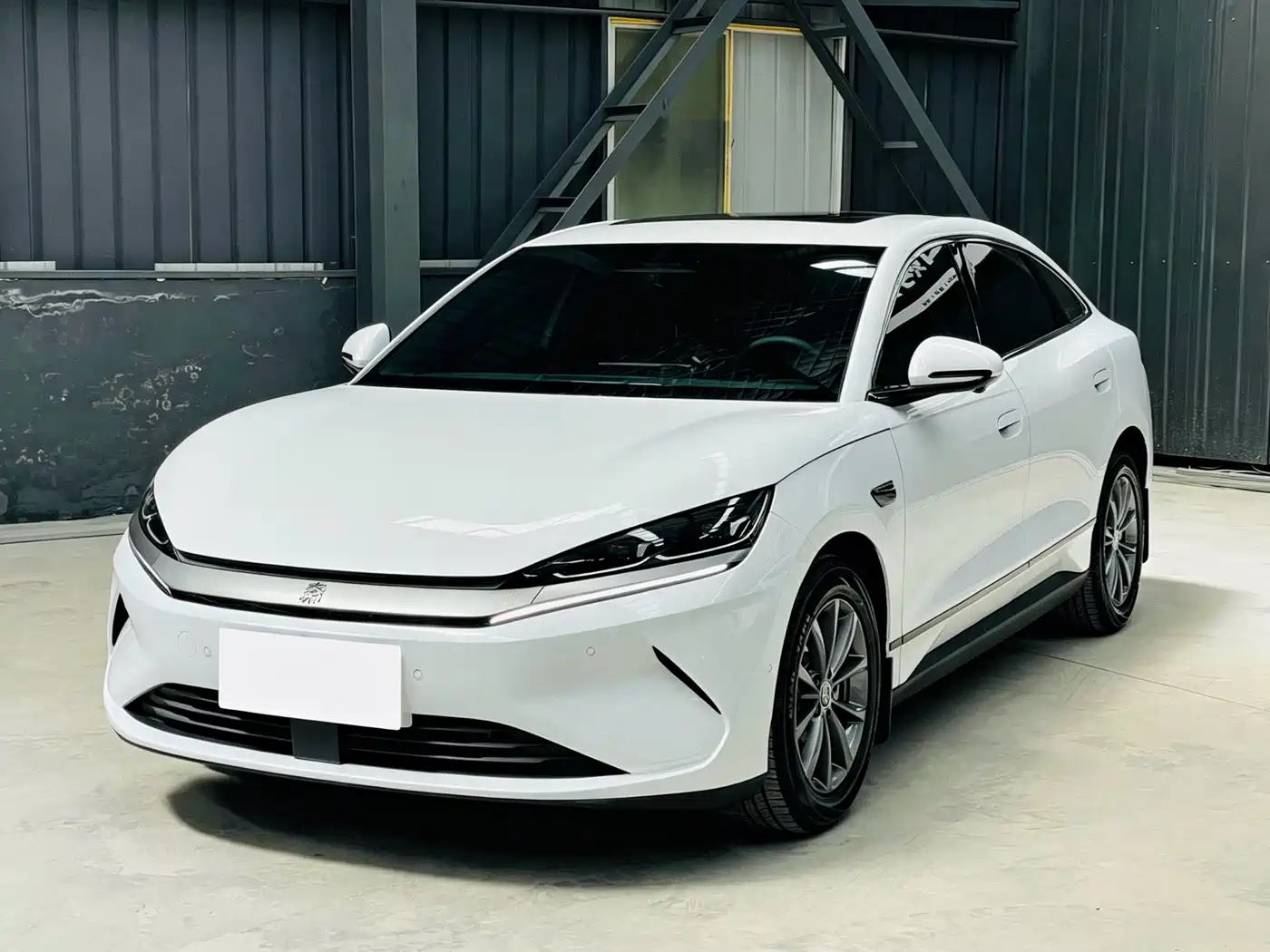 BYD Qin L 2025