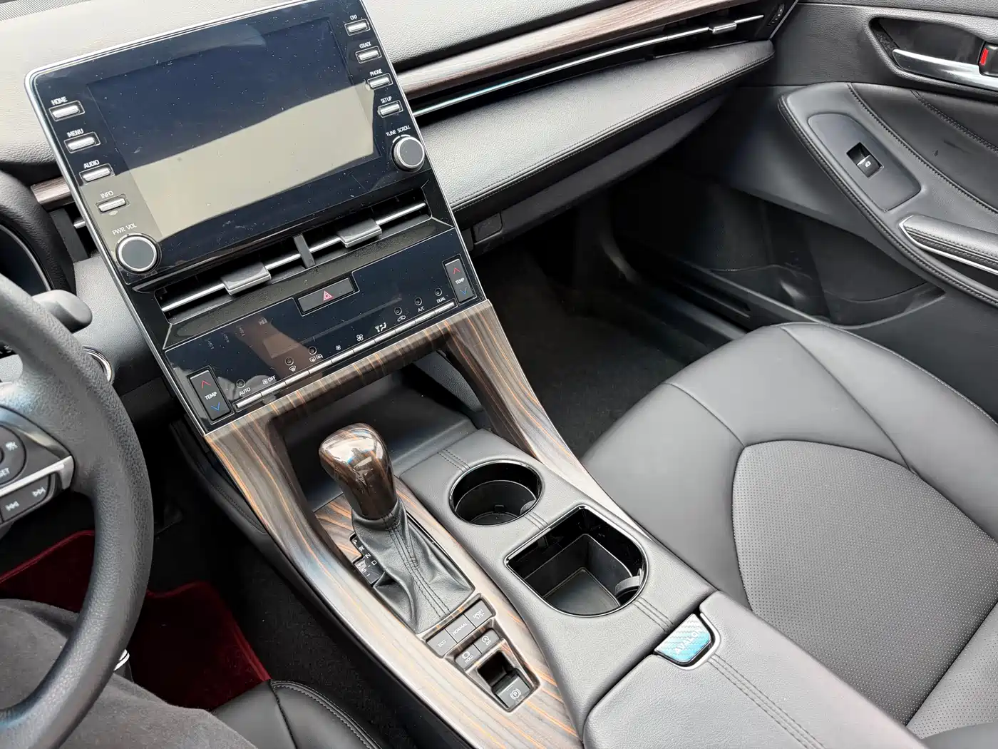 Toyota Avalon 2019 2.5L Progressive Edition China V фото 13