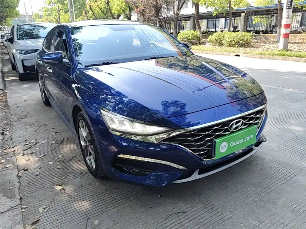 Hyundai Fista 2019 280TGDi Sport Edition China VI фото 4