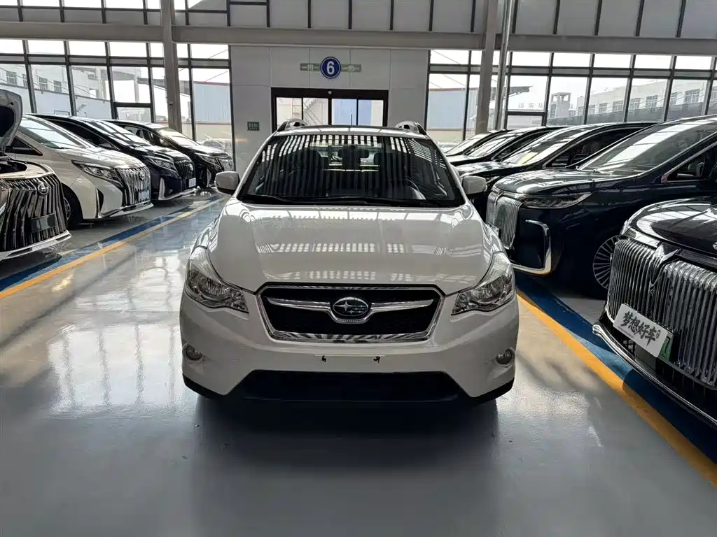 Subaru XV 2015 2.0i Elite Edition фото 2