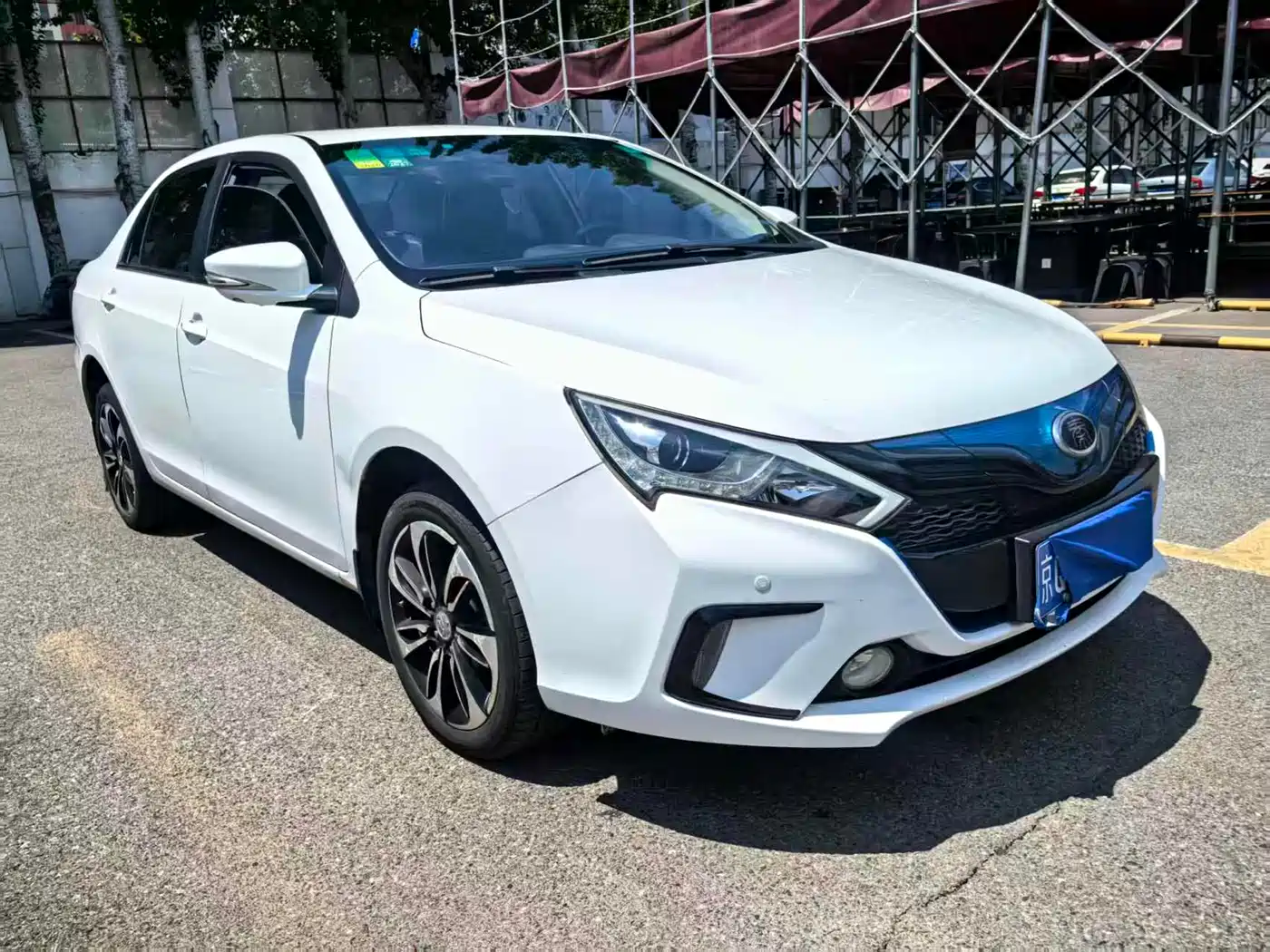 Фото 5 - BYD Qin New Energy