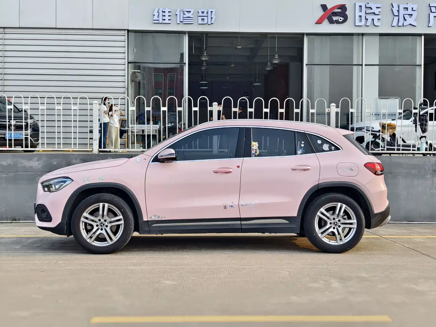 MERCEDES-BENZ GLA